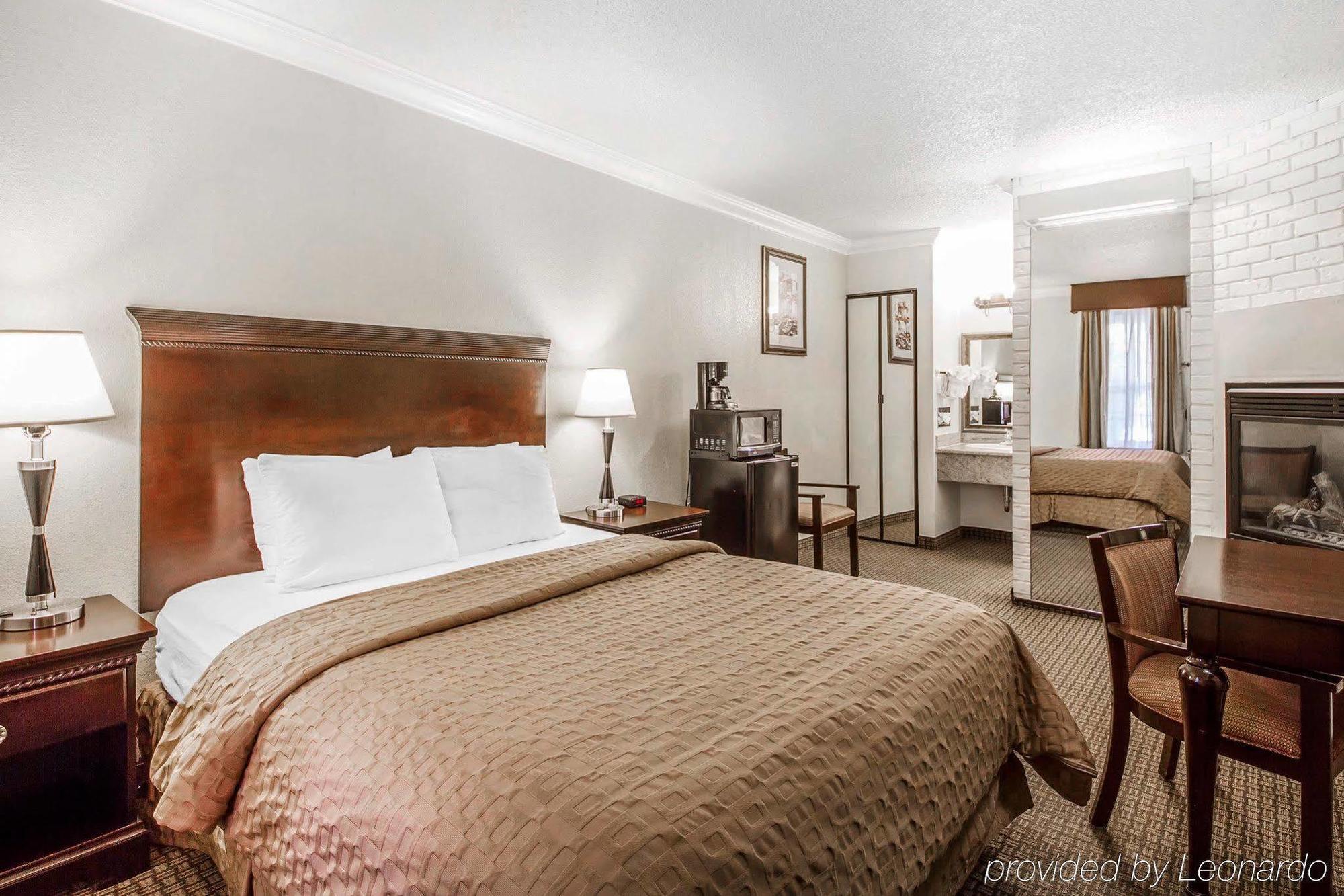 Stargazer Inn And Suites Μοντερέι Εξωτερικό φωτογραφία