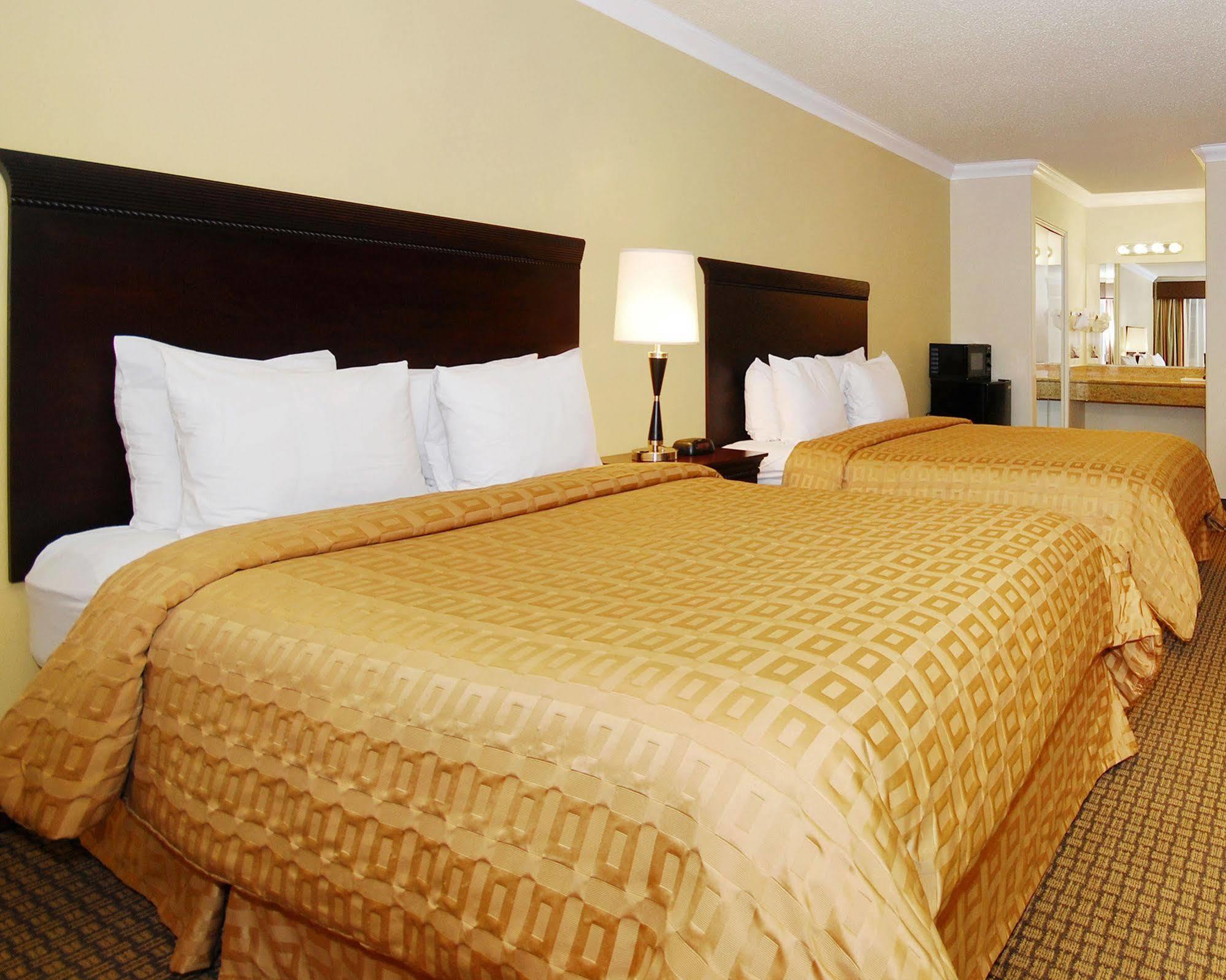 Stargazer Inn And Suites Μοντερέι Εξωτερικό φωτογραφία