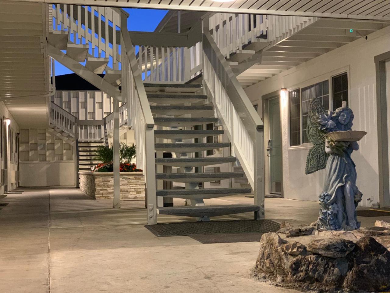 Stargazer Inn And Suites Μοντερέι Εξωτερικό φωτογραφία