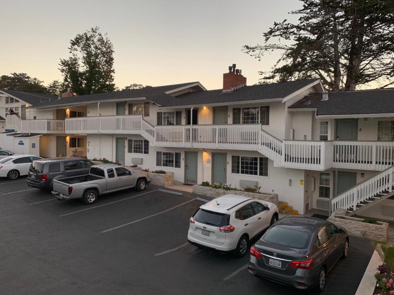Stargazer Inn And Suites Μοντερέι Εξωτερικό φωτογραφία